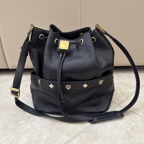 MCM Vintage Black Leather Drawstring Bucket Bag Purse Rare Large Boho‎ Hippie - Picture 2 of 16